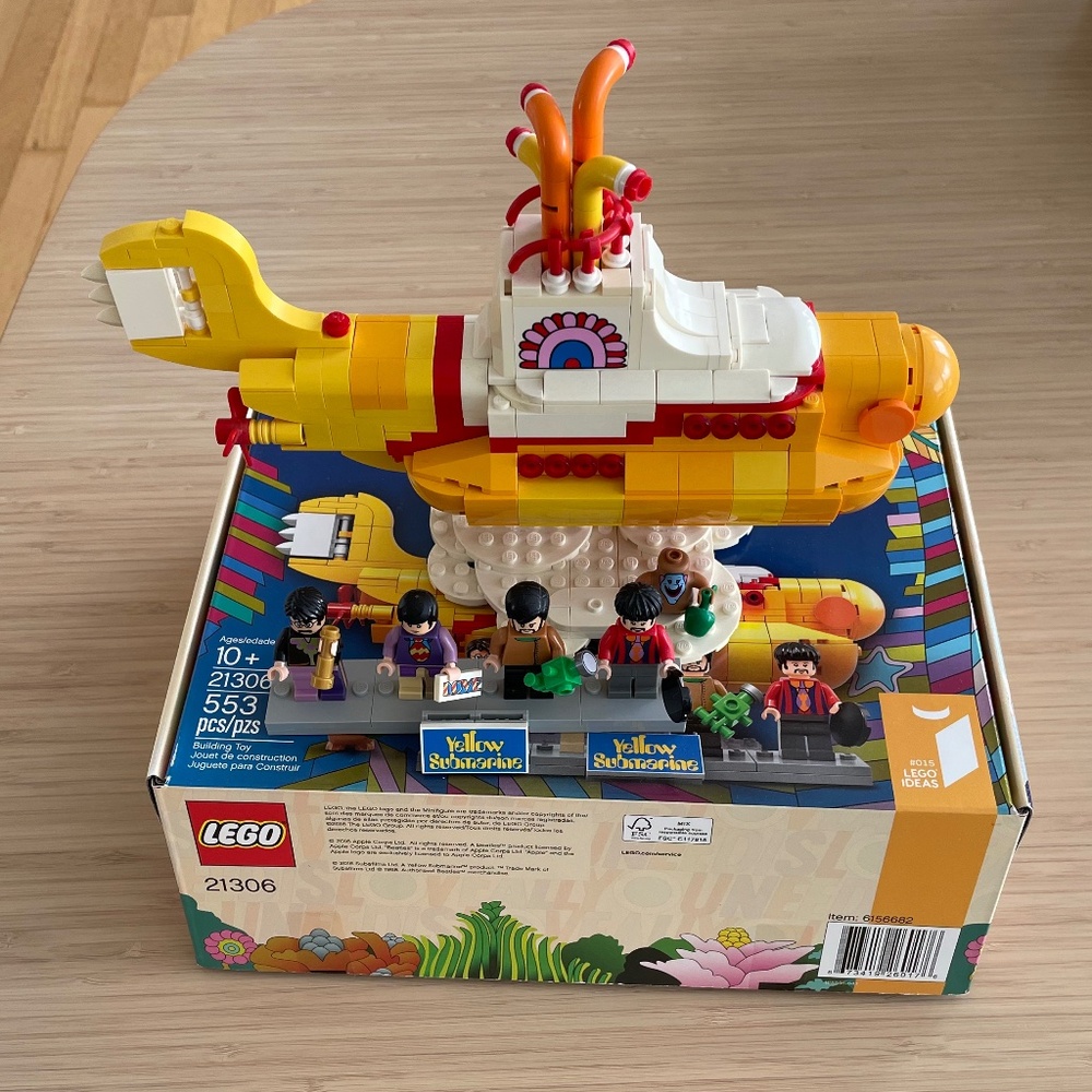 LEGO Ideas: The Beatles Yellow Submarine (21306)